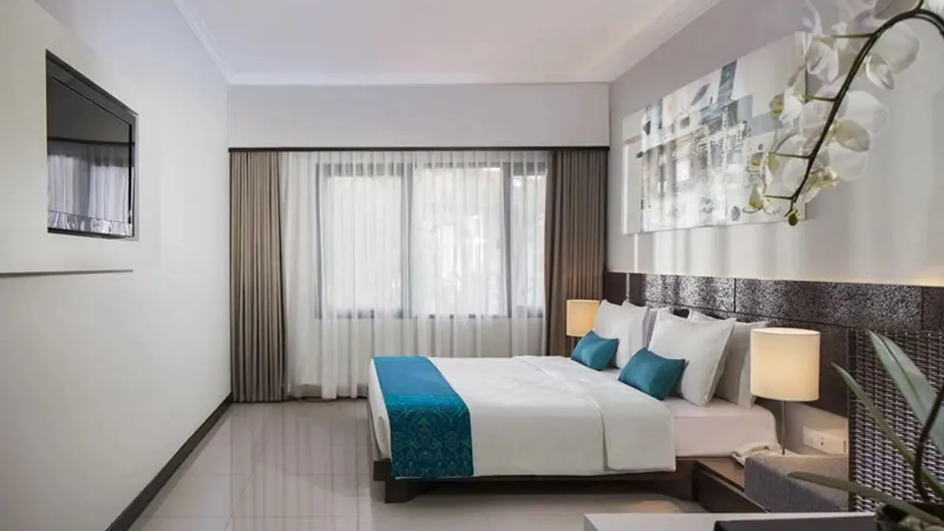 3 Bedroom Loft Suites 3
