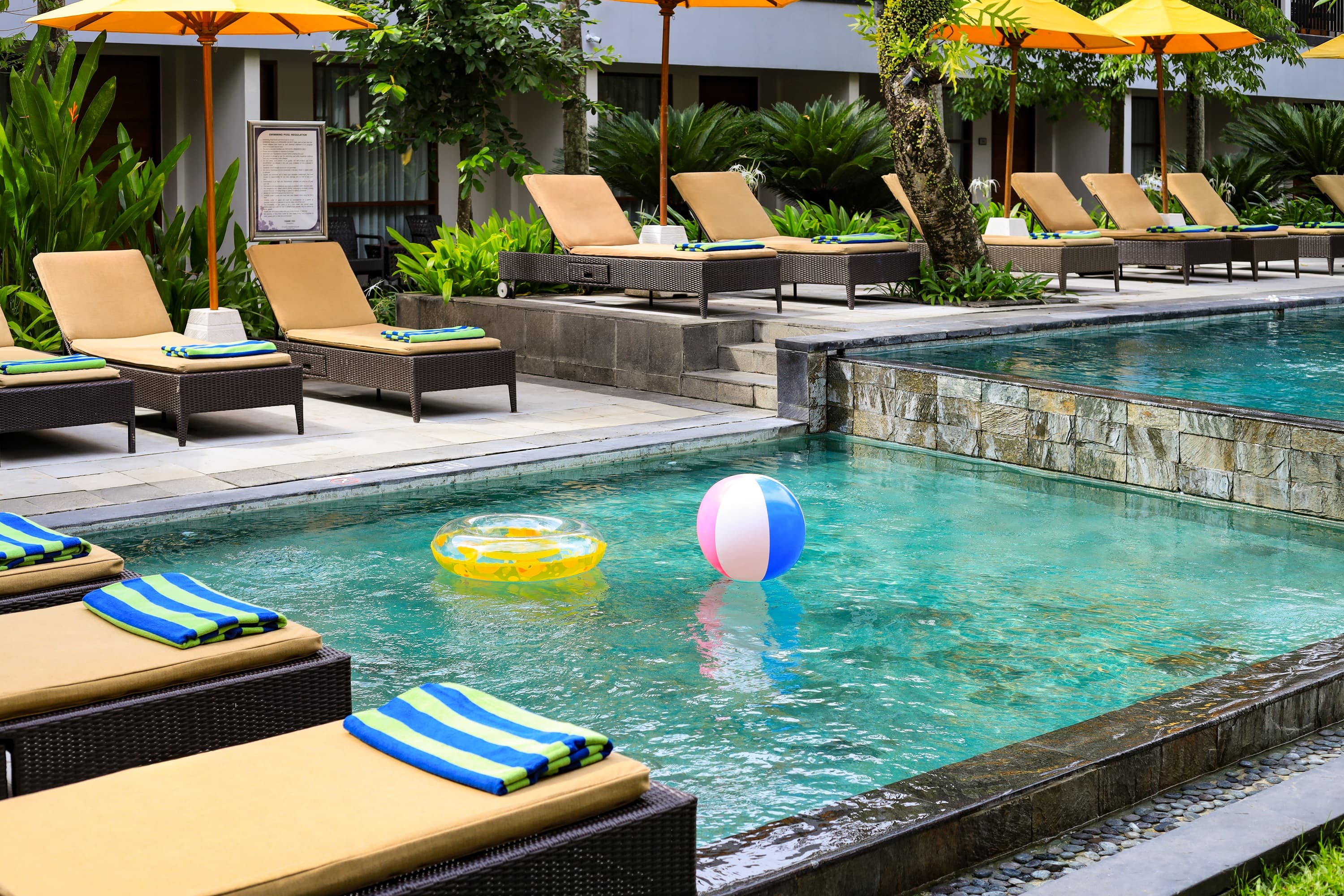 Main Pool - Children Pool