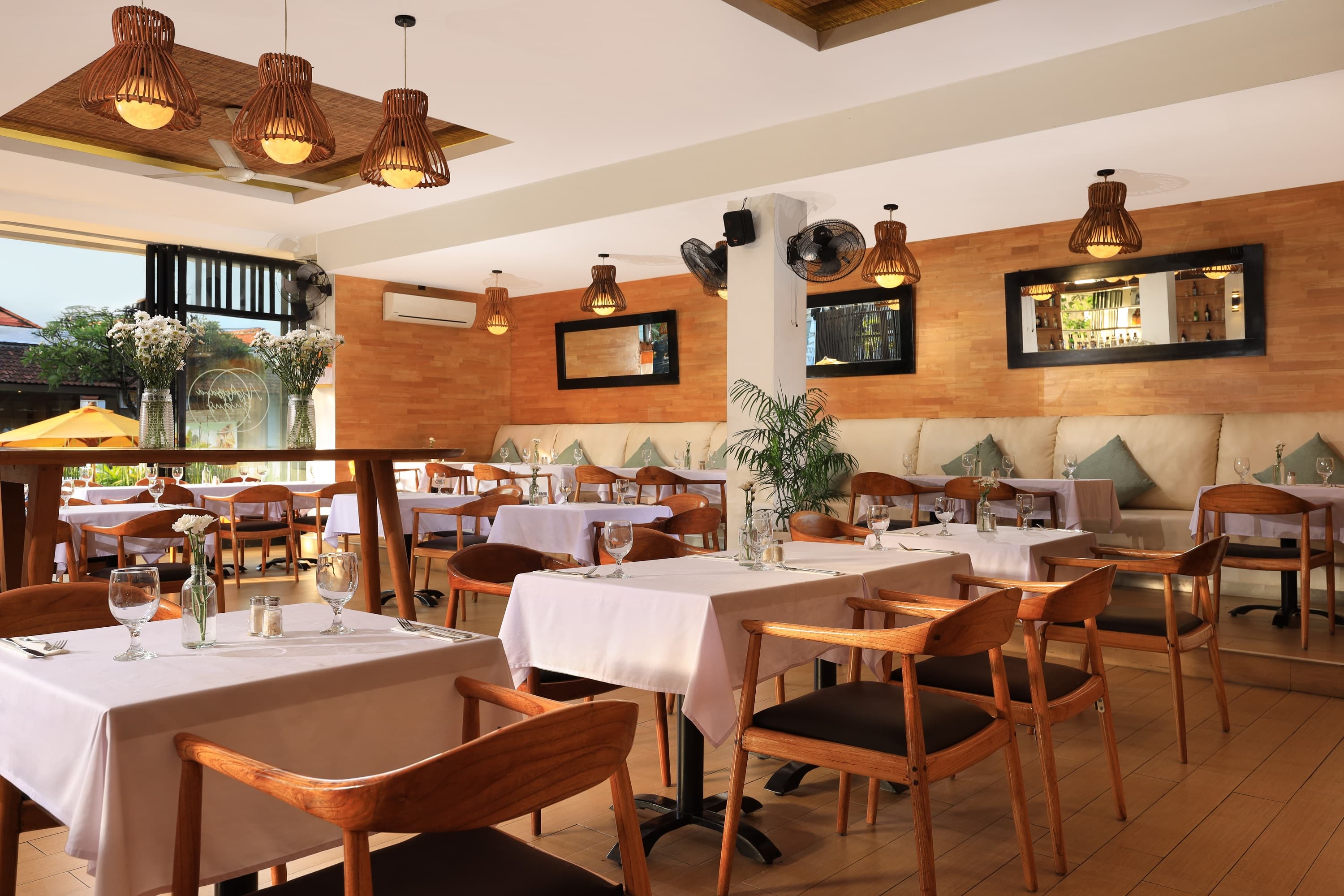 Asparagus Resto & Bar