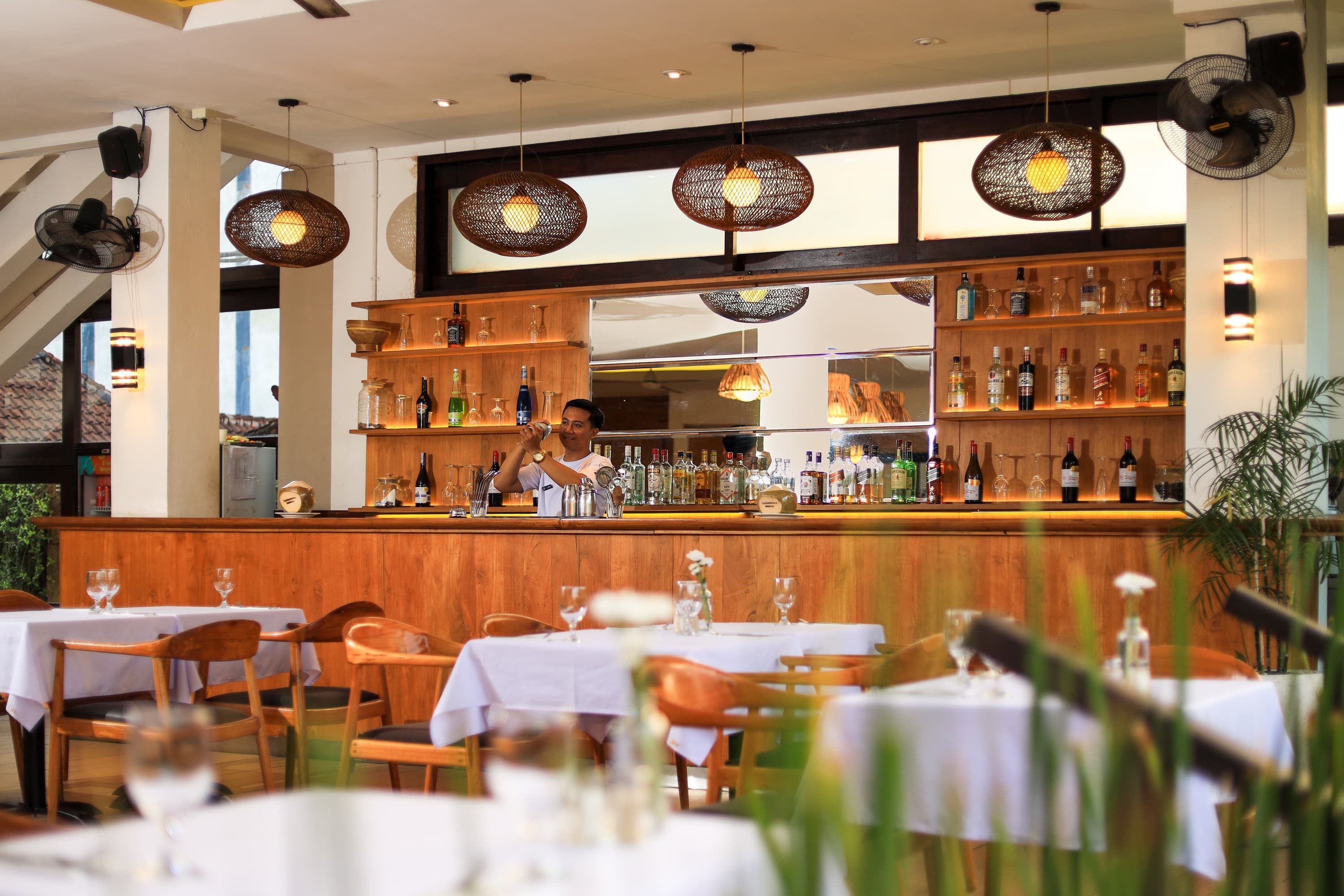 Asparagus Resto & Bar